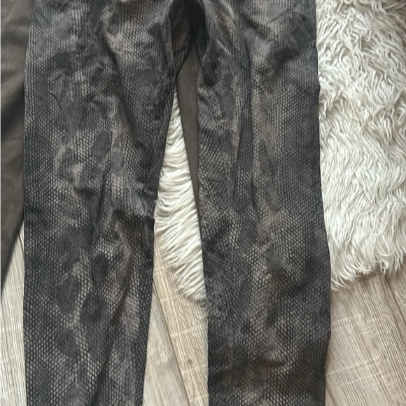 Aritzia Bundle S - Picture 3 of 11